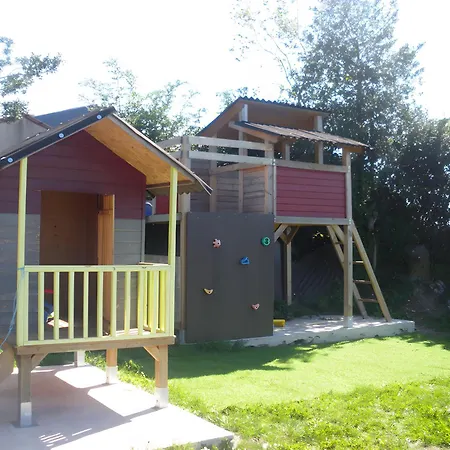 Feriehus 4 Pers - Les De L'aubrac